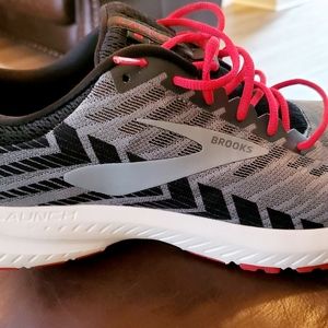 Men's Brooks Launch 6- Never Worn size 12.5